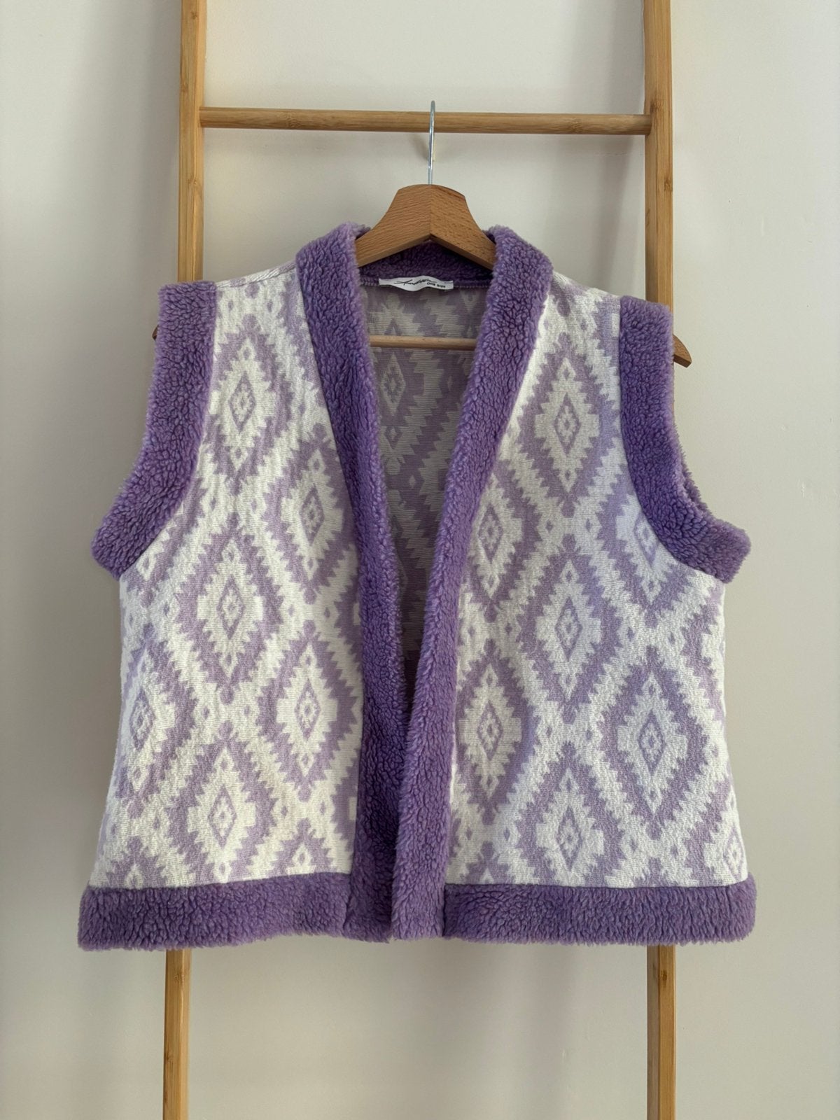 Paars/wit gilet met print Ambika, Ophalen of Verzenden, Zo goed als nieuw, Maat 38/40 (M), Paars