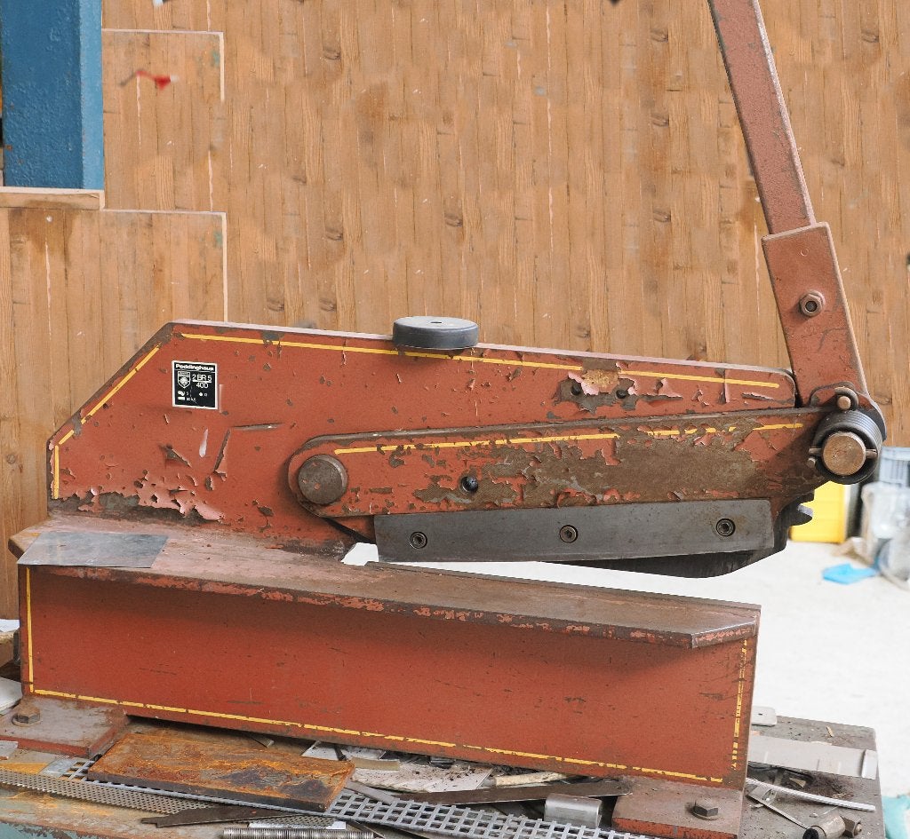 Zware Peddinghaus plaatschaar 2BR5 op voet, Doe-het-zelf en Verbouw, Gereedschap | Overige machines, Ophalen, Zo goed als nieuw