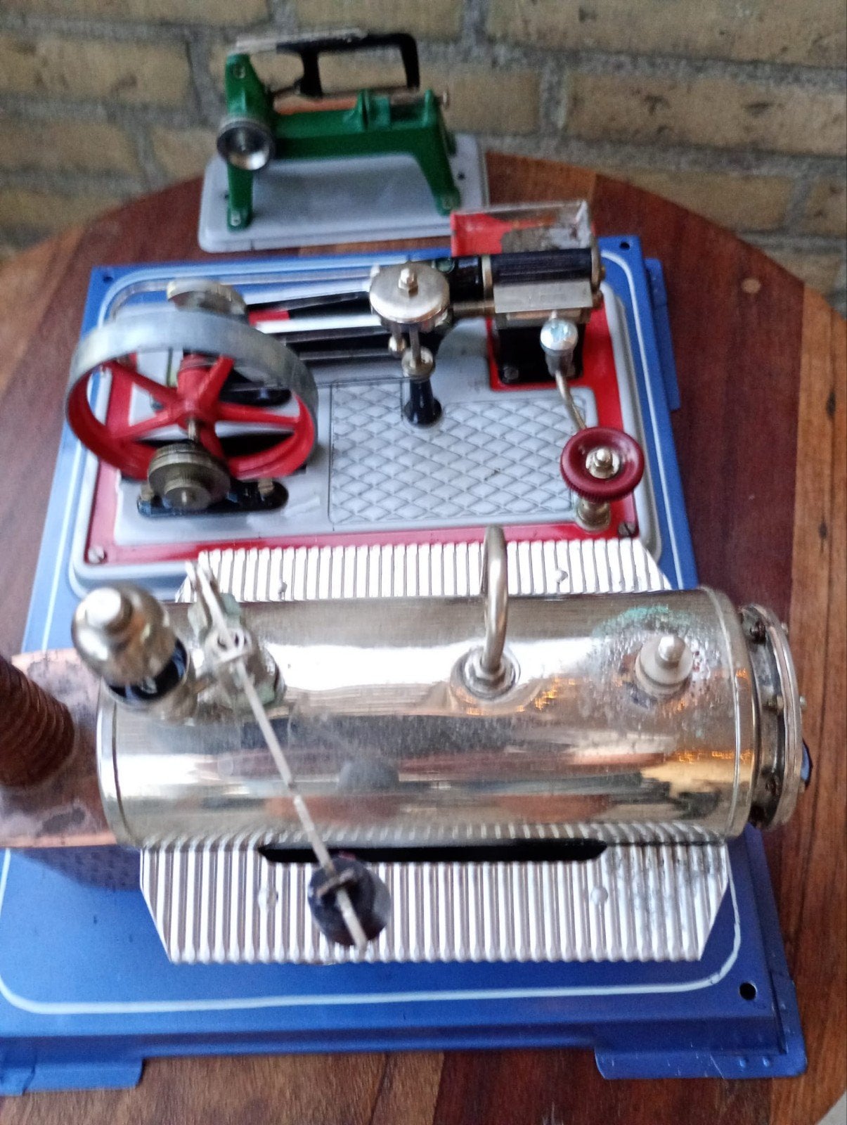 Wilesco Stoommachine  met zaagmachine en aandrijfriem., Antiek en Kunst, Ophalen of Verzenden