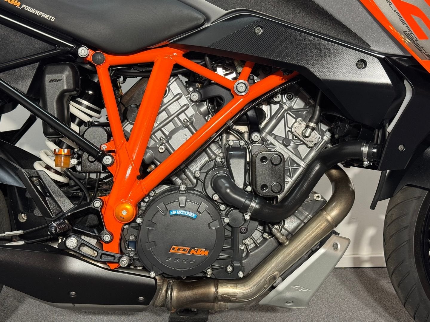 KTM 1290 SUPER DUKE GT (bj 2017), 2 cilinders, KTM, Bedrijf, Toermotor