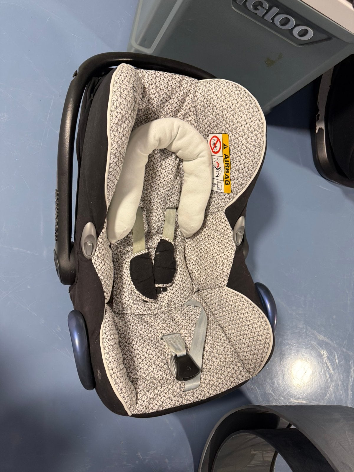 Maxi Cosi kinderstoelje, Ophalen, Autogordel, Zo goed als nieuw, 0 t/m 13 kg