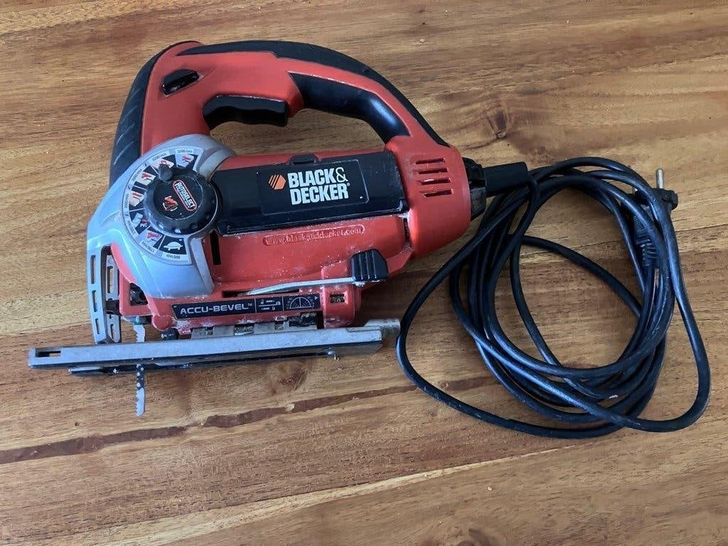 Black&Decker decoupeerzaag, Gebruikt, 600 tot 1200 watt, Ophalen of Verzenden, Black & Decker