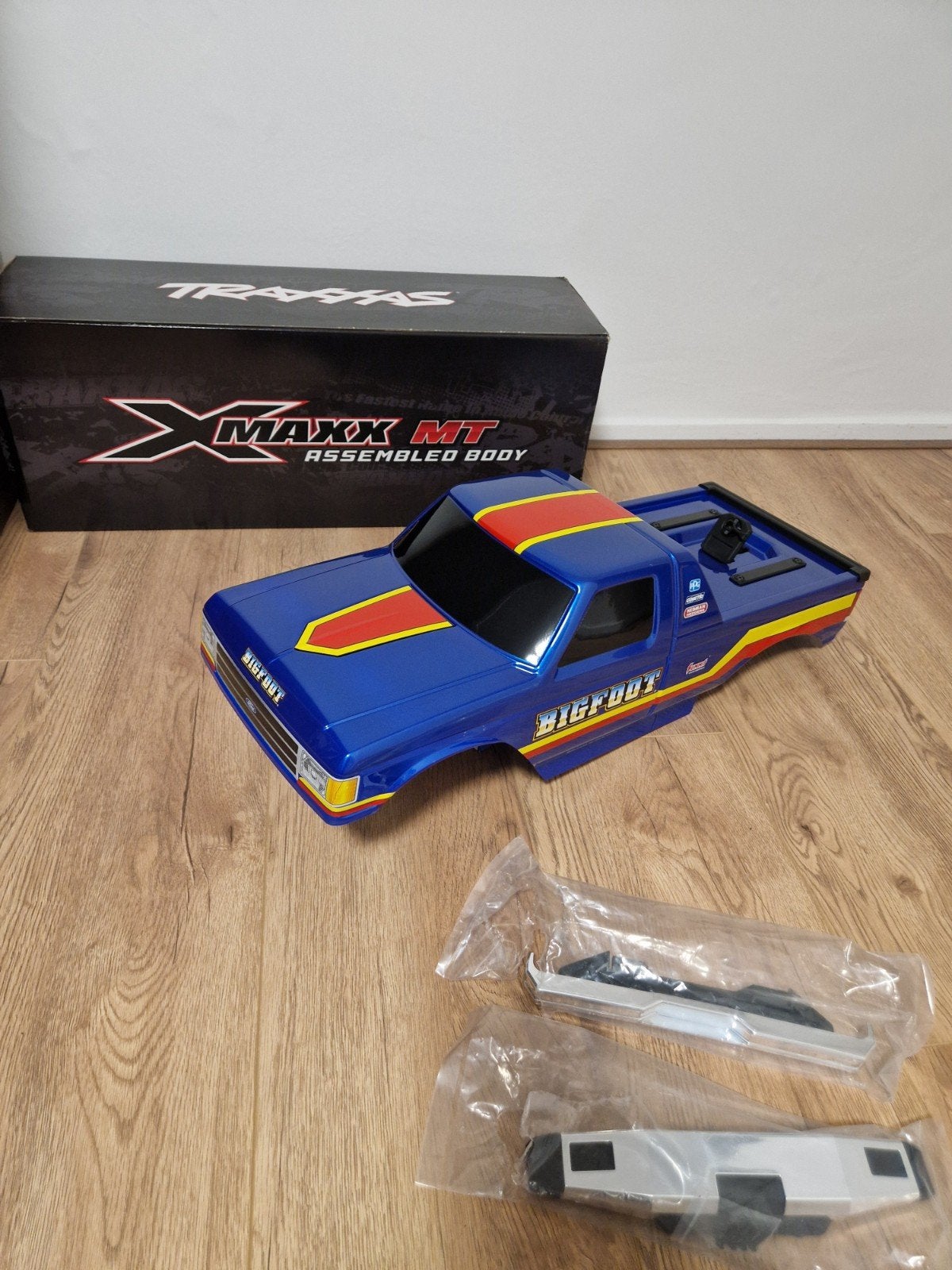 Traxxas xmaxx Bigfoot body + bumpers (nieuw), Ophalen of Verzenden, Nieuw