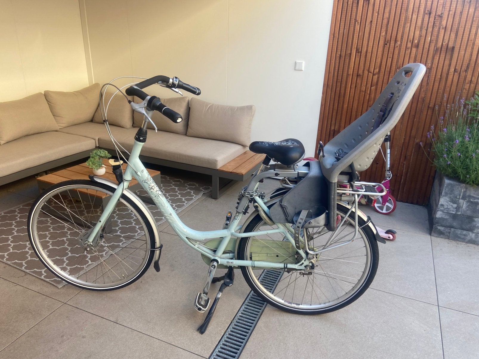 Gazella bloom moederfiets 28 inch, Fietsen en Brommers, Fietsen | Dames | Damesfietsen, Gebruikt, Versnellingen, 56 cm of meer