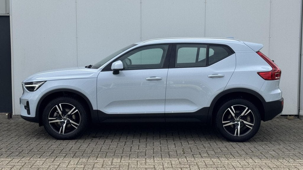 Volvo XC40 B3 | Pixel LED | Verw.stuurwiel/stoelen | Elek.ve, Auto's, Volvo, Gebruikt, Zwart, 4 cilinders, 1969 cc