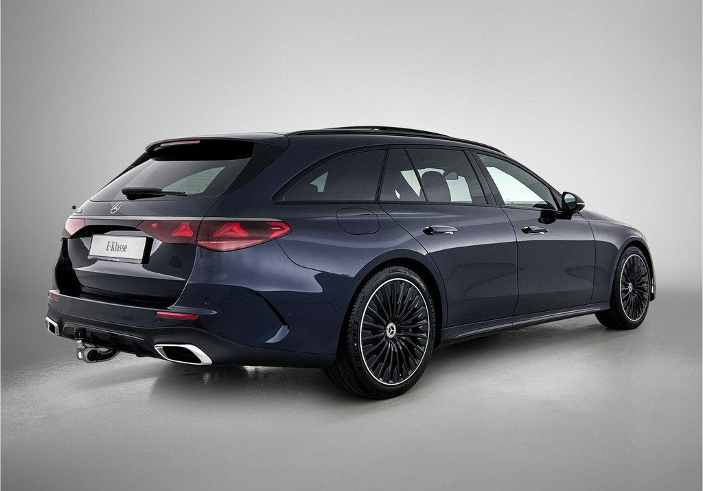 Mercedes-Benz E-Klasse Estate 300 e Business Solution AMG |, Auto's, Mercedes-Benz, Automaat, Achterwielaandrijving, Zwart, 4 cilinders