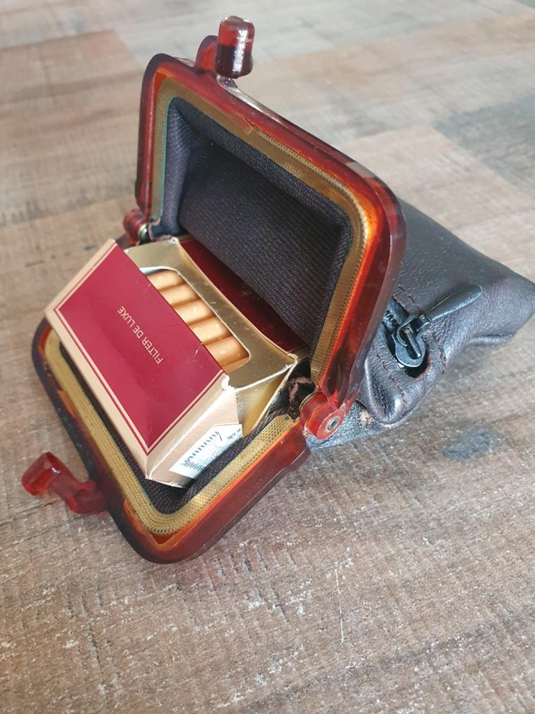 Sigarettenhouder met aansteker vakje - Vintage, Verzamelen, Ophalen of Verzenden, Gebruikt, Overige typen