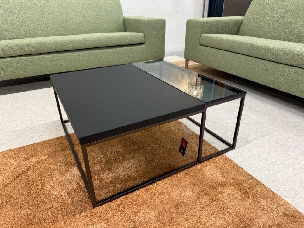 Showmodel Rolf Benz 985-253 Salontafel zwart glas tafel, Minder dan 45 cm, Service@rolf-benz.com, Nieuw, Ophalen of Verzenden