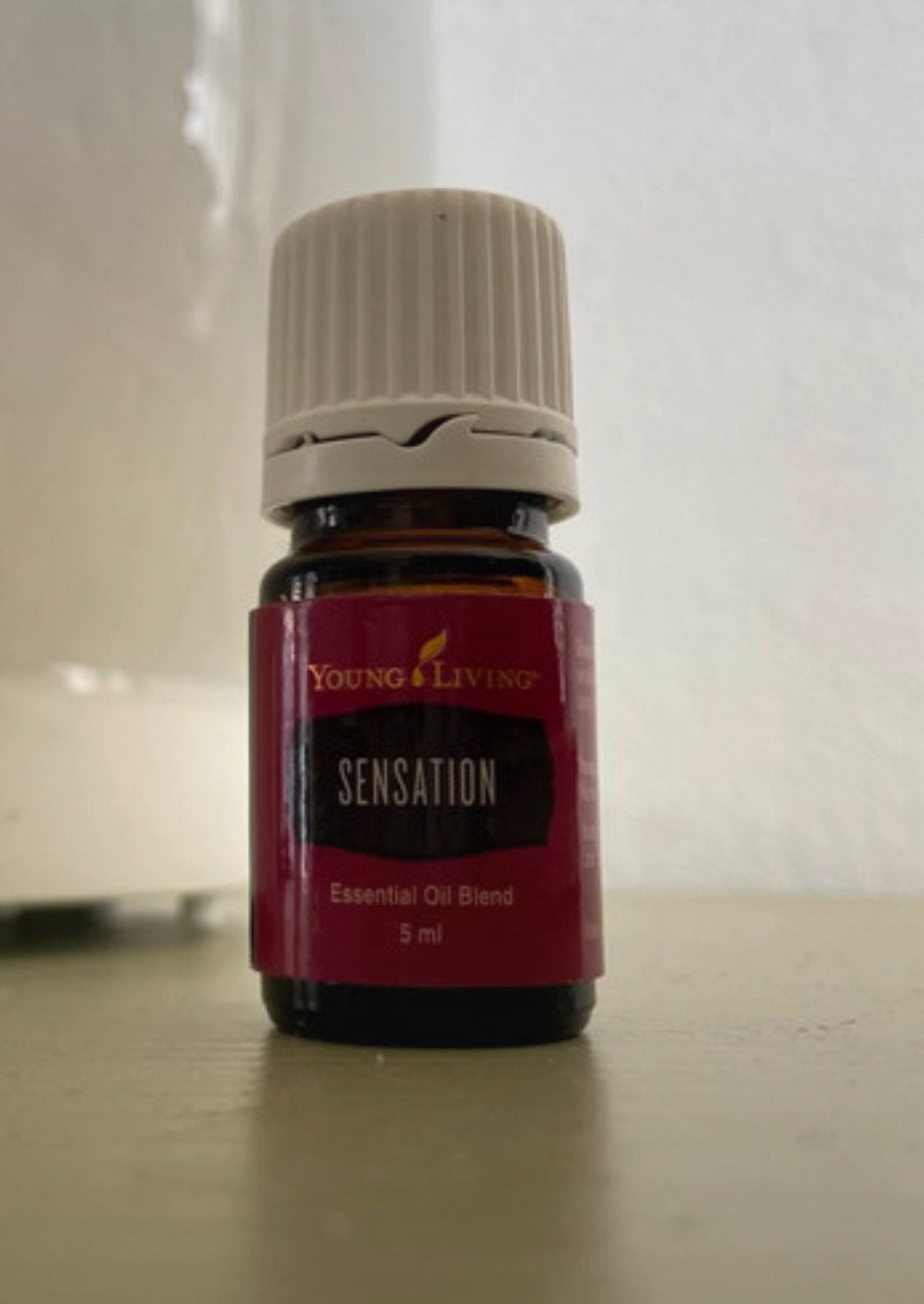 Young living Sensation geopend paar druppels eruit, Ophalen of Verzenden, Zo goed als nieuw, Aroma