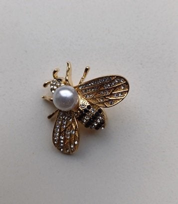 Goudkleurige broche vlieg met grote parel, Verzenden, Nieuw, Goud, Overige materialen