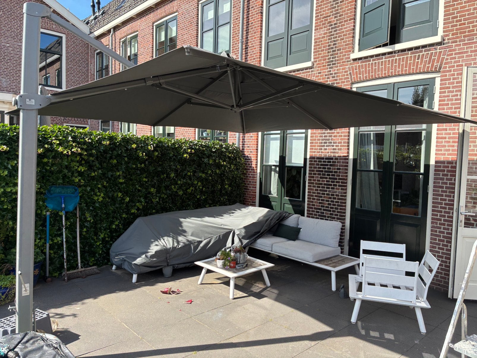 Solero Palestro 4x4 meter zweefparasol, Ophalen, Zweefparasol, Kantelbaar