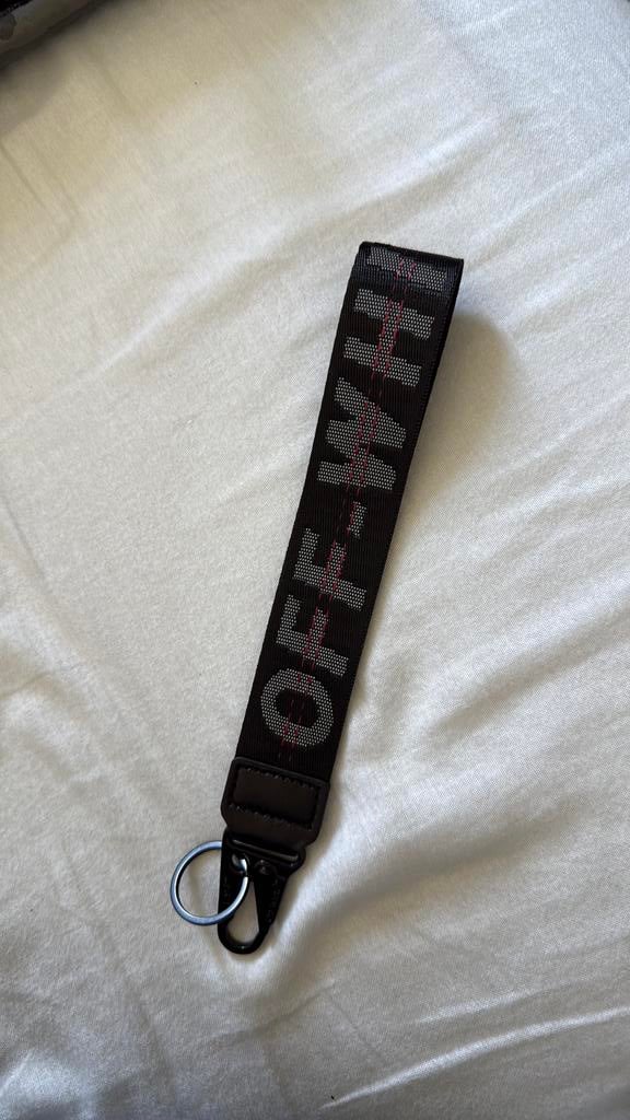 Off white keychain, Verzamelen, Sleutelhangers, Ophalen of Verzenden, Zo goed als nieuw