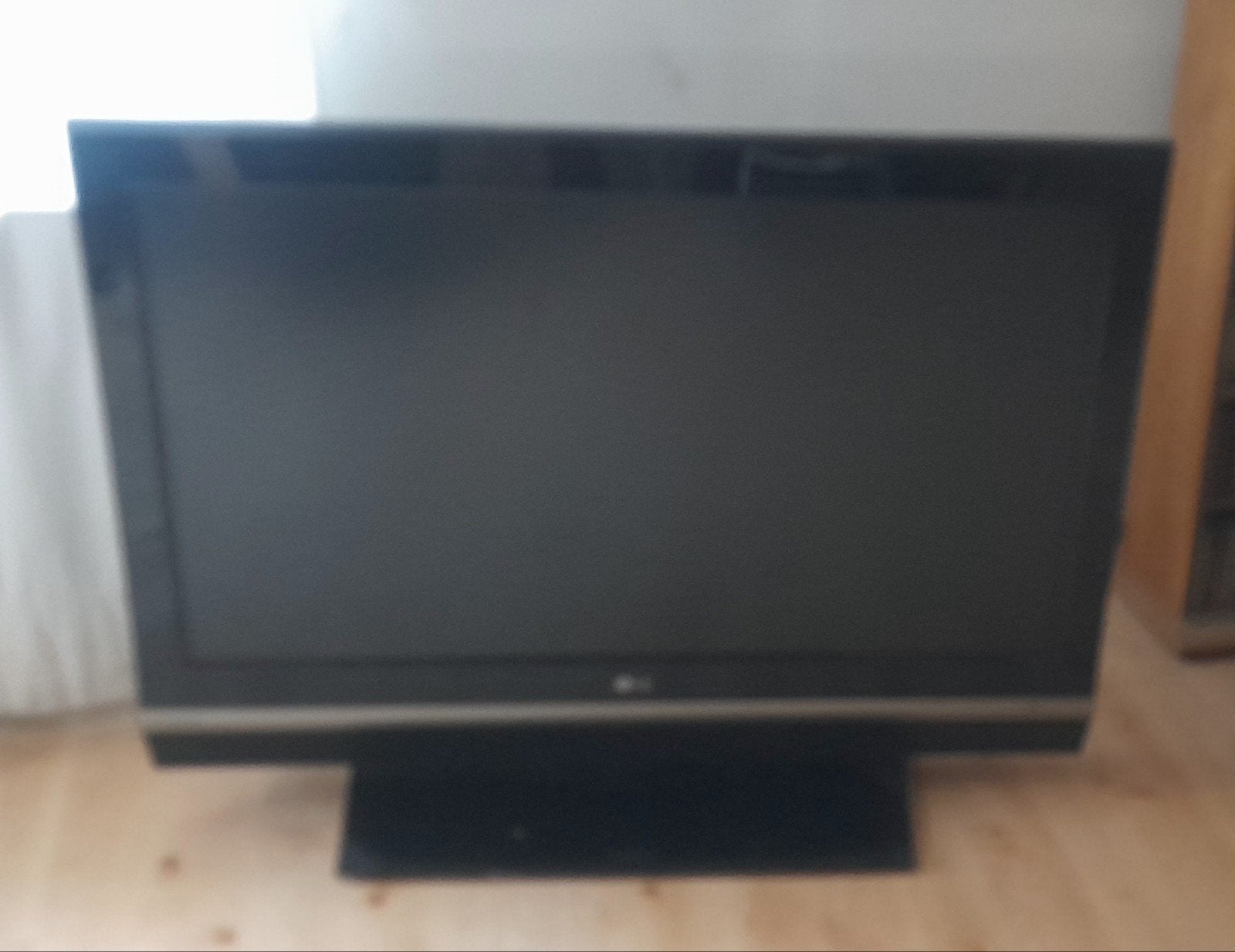 LCD TV LG 42 INCH, Ophalen, Gebruikt, 50 Hz, 100 cm of meer