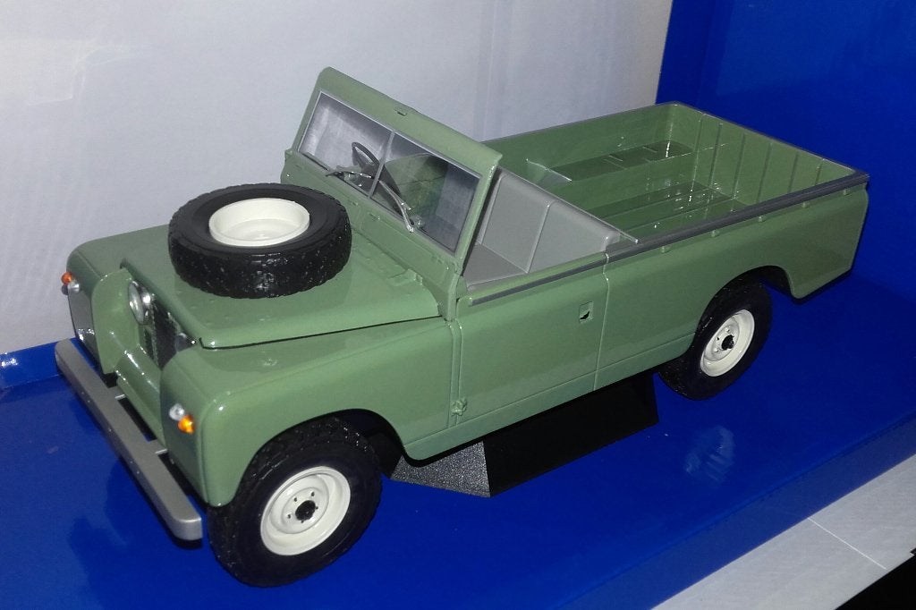 Model Car Group 1:18 Land Rover 109 Series II Pick-Up RHD, Hobby en Vrije tijd, Ophalen of Verzenden, Nieuw, Auto, Overige merken