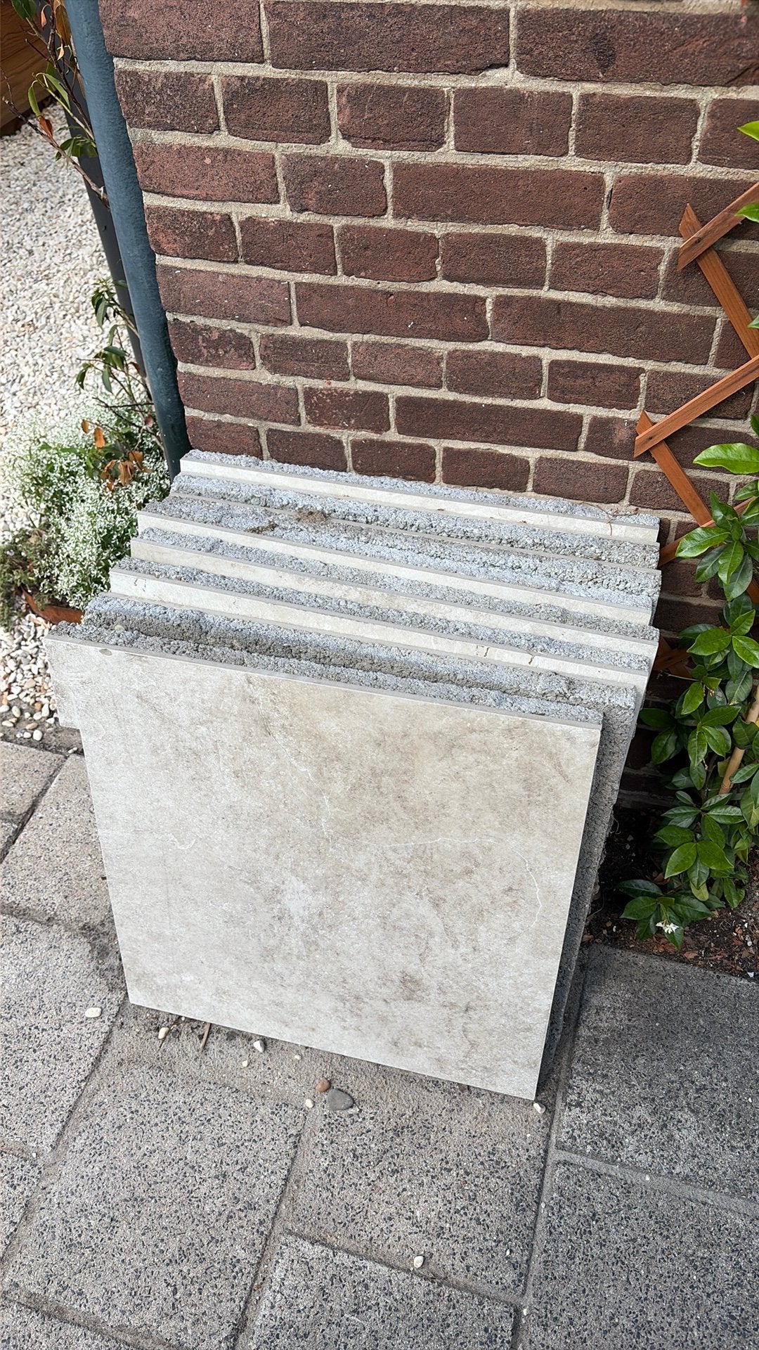 geoceramica tegel 7 stuks en 1 gezaagd., Ophalen, Keramiek, Zo goed als nieuw, Minder dan 5 m²