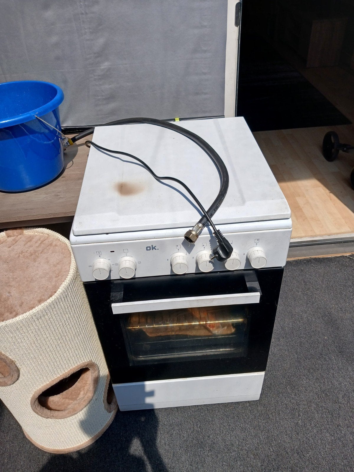 OK. Vrijstaand elektrisch fornuis met oven, Witgoed en Apparatuur, Fornuizen, Gebruikt, 85 tot 90 cm, Elektrisch, 4 kookzones