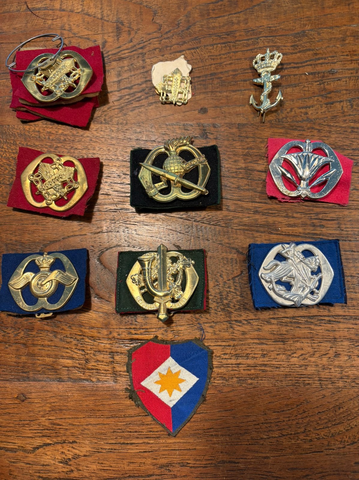 Diverse baret-emblemen landmacht ca.1975, Ophalen of Verzenden, Landmacht, Nederland, Embleem of Badge