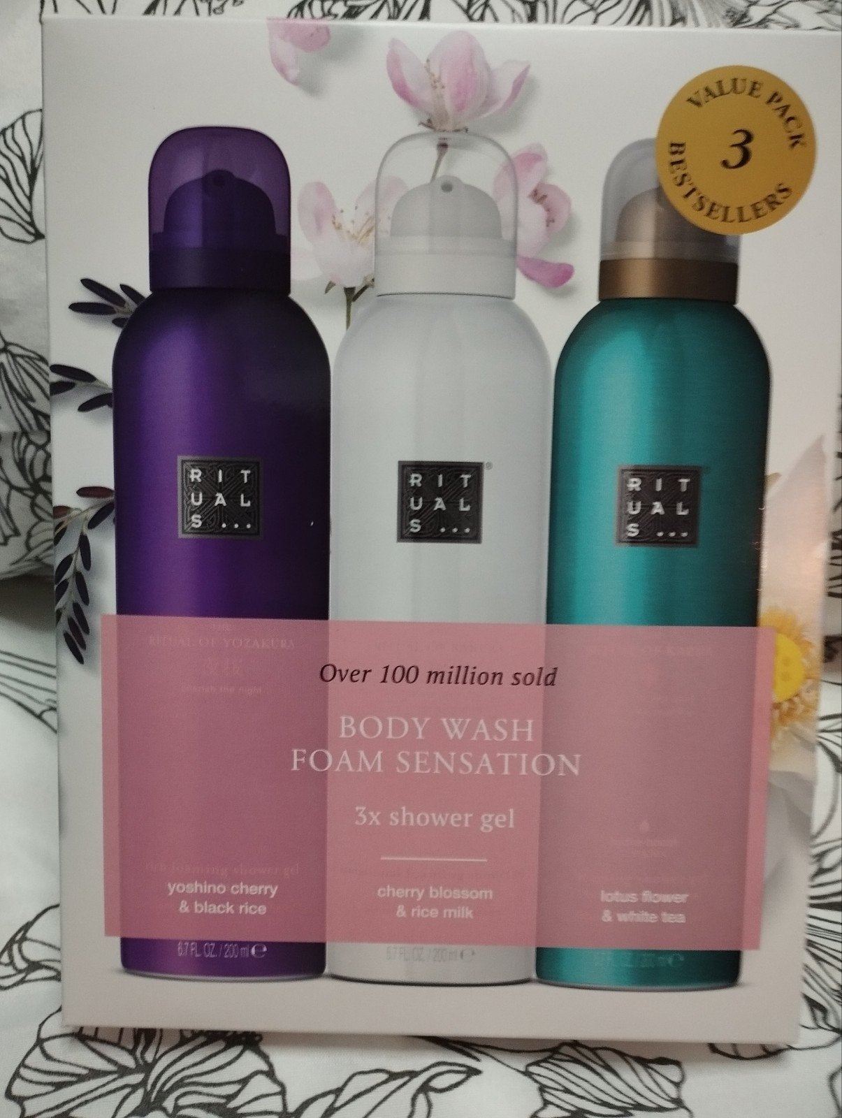 Rituals  shower foam pakket, Sieraden, Tassen en Uiterlijk, Uiterlijk | Lichaamsverzorging, Ophalen of Verzenden, Nieuw, Bad & Douche