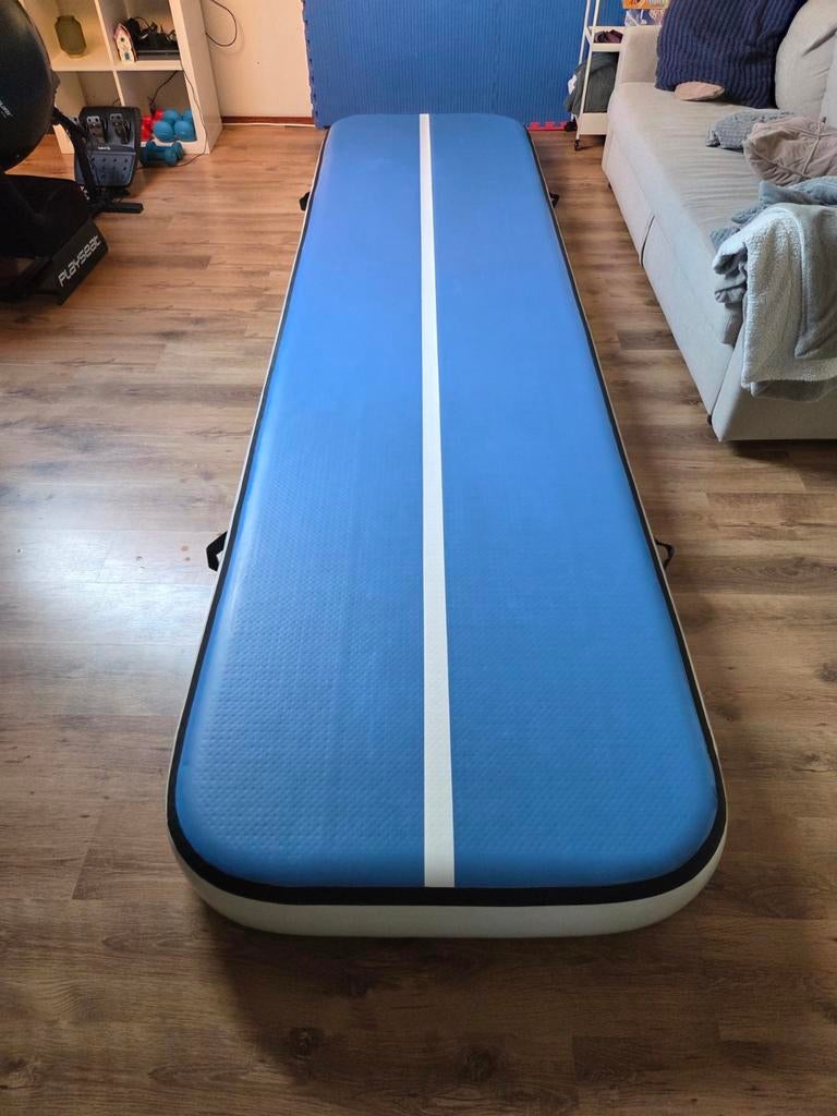 Airtrack 400x100x20 cm met pomp en opbergzak, Ophalen, Kindermaat 122 t/m 140, Zo goed als nieuw, Blauw