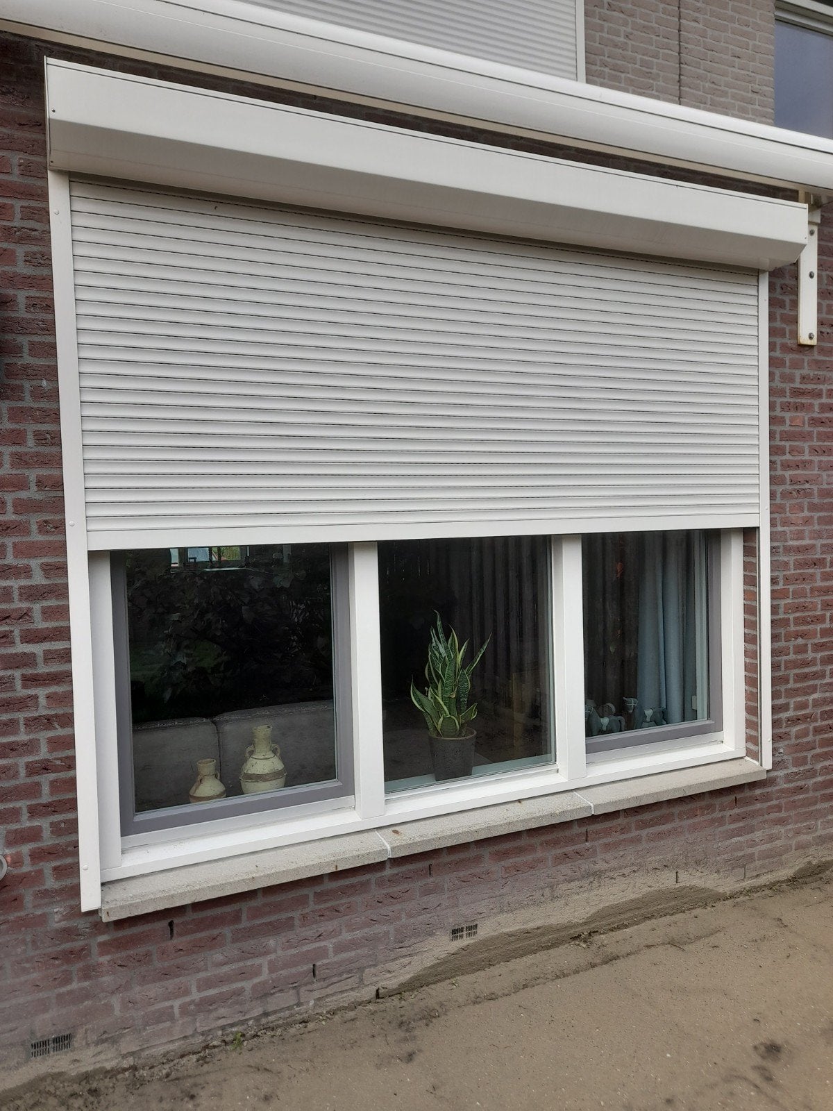 Elektrisch rolluik met Somfy motor, z.g.a.n. (221 cm), Ophalen, 200 cm of meer, Wit, Zo goed als nieuw