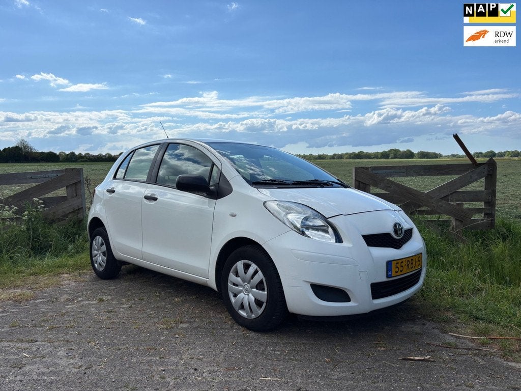 Toyota Yaris 1.0 VVTi Acces, AIRCO, Voorwielaandrijving, Euro 5, 750 kg, Bedrijf