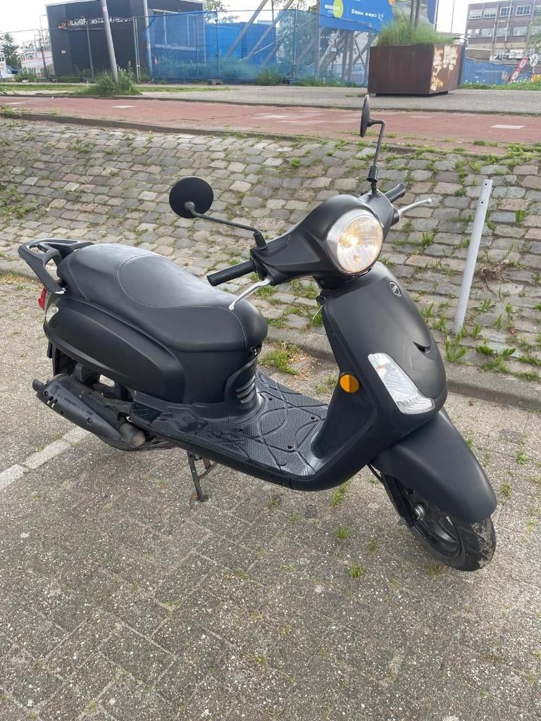SYM Fiddle scooter uit 2021 in zeer nette staat., Fietsen en Brommers, Scooters | SYM, Ophalen, Gebruikt, Benzine, Fiddle