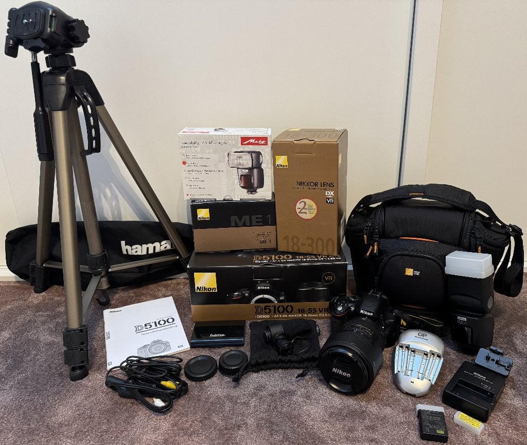 Nikon D5100 | 18-300 mm DX,VR | ME-1 | Uitzonderlijk netjes!, Screenprotector, Spiegelreflex, Ophalen of Verzenden, Zo goed als nieuw