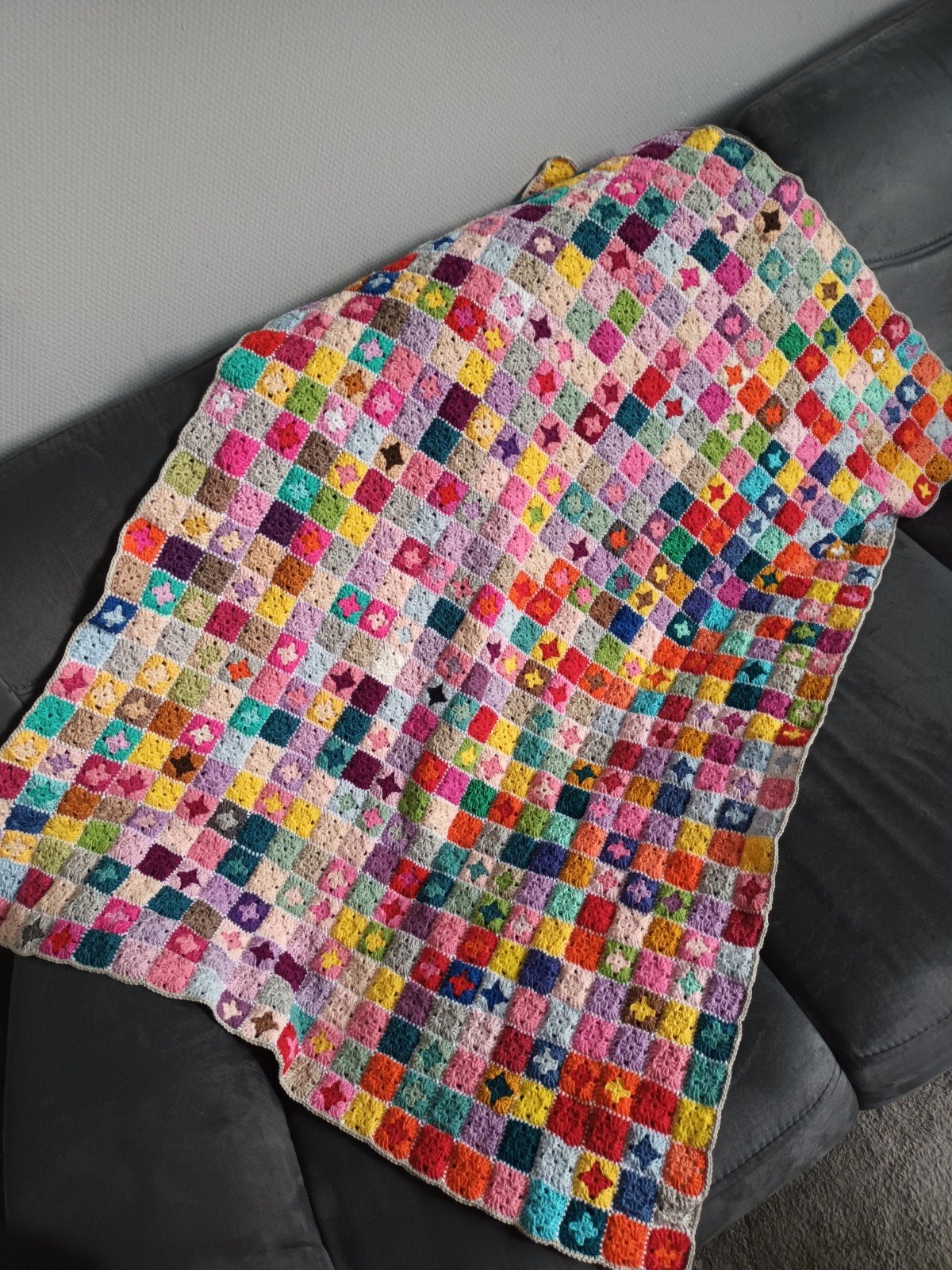 Kleurrijke Gehaakte Deken - Granny Square Plaid maat 120x90, Ophalen of Verzenden, Nieuw, Haken