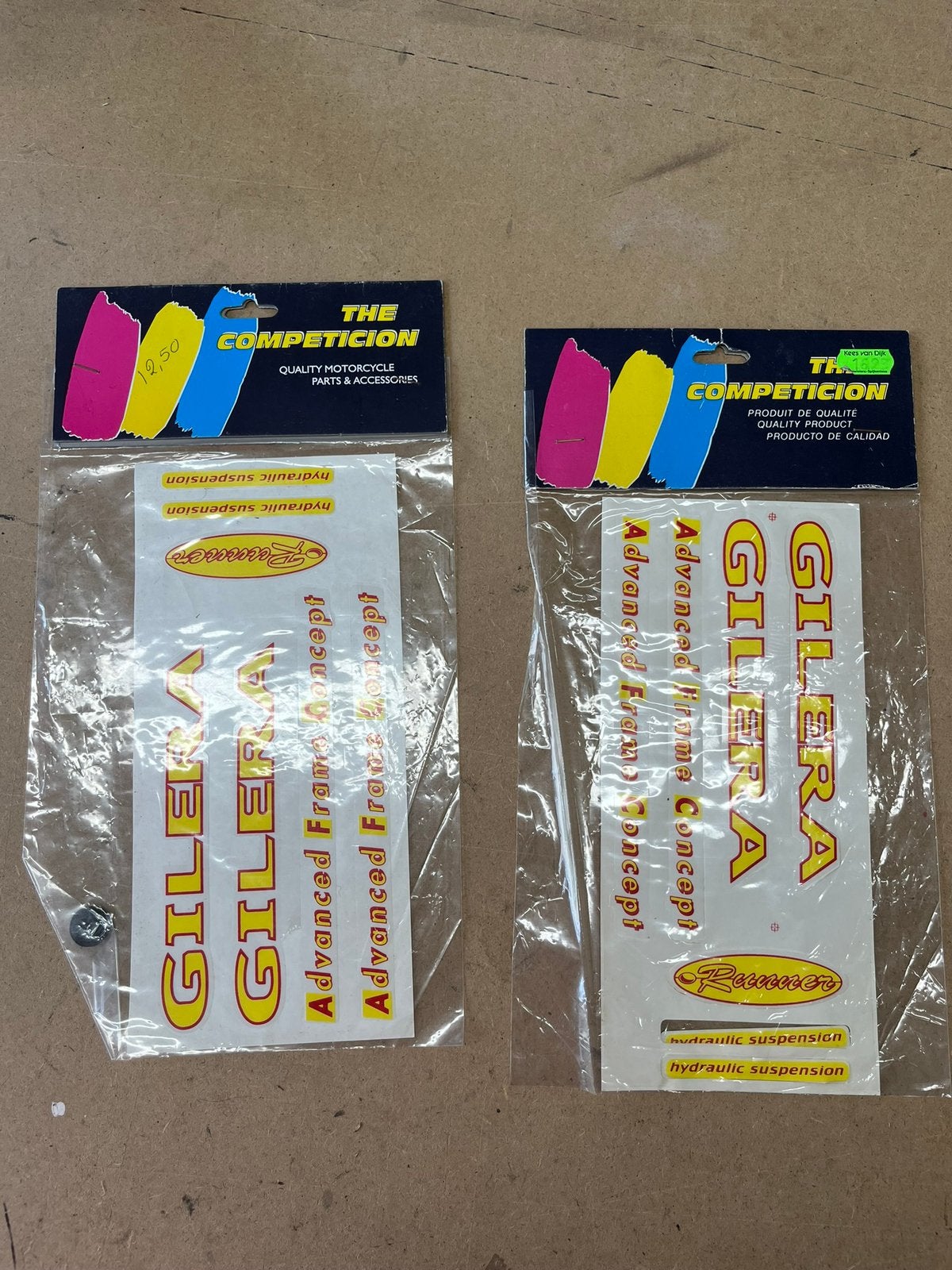 Nieuw (NOS) stickerset GILERA Runner (rood/geel), Ophalen of Verzenden