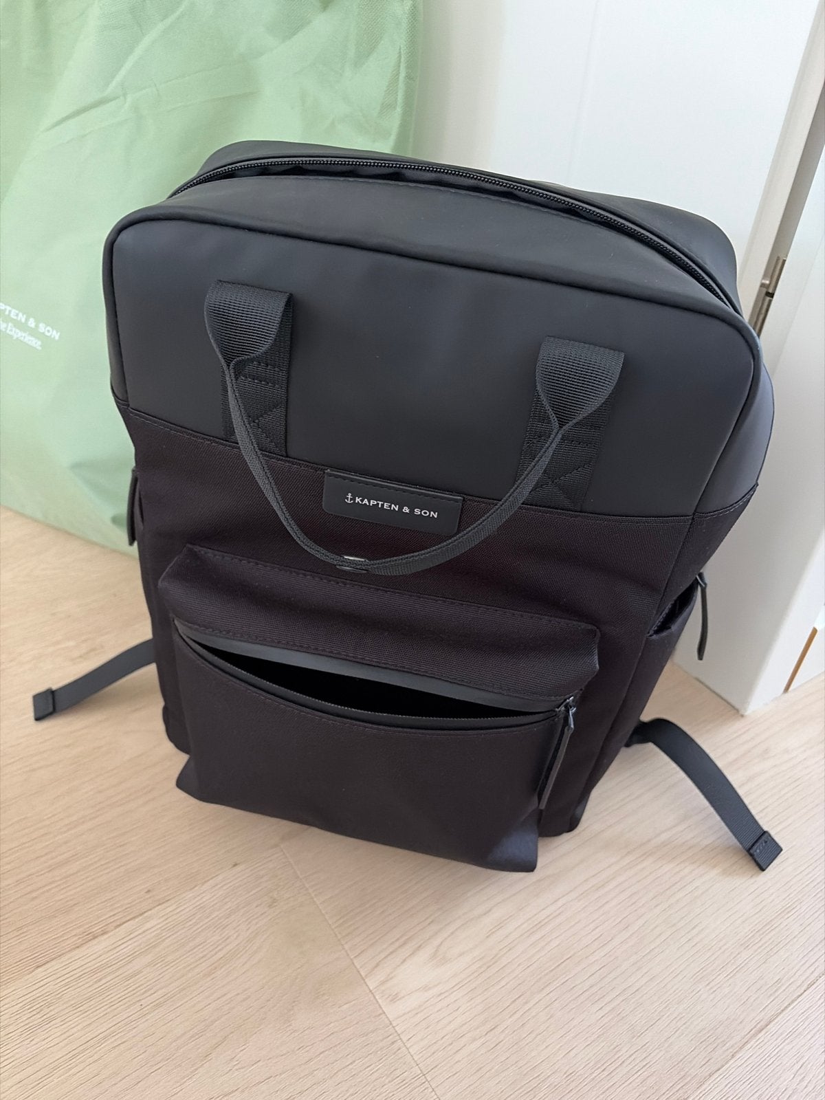 Kapten & Son Bergen Pro Rugzak & Accessory Case All Black, Overige merken, 25 tot 40 cm, Ophalen of Verzenden, Zo goed als nieuw
