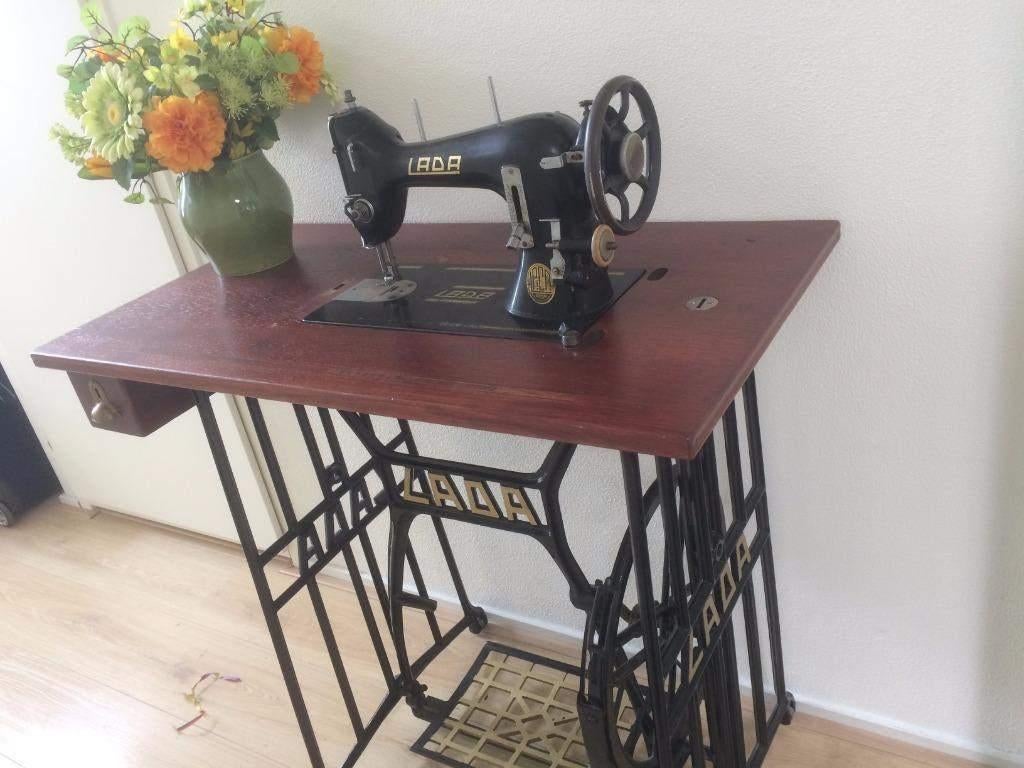 antieke naaimachine, Antiek en Kunst, Antiek | Naaimachines, Ophalen