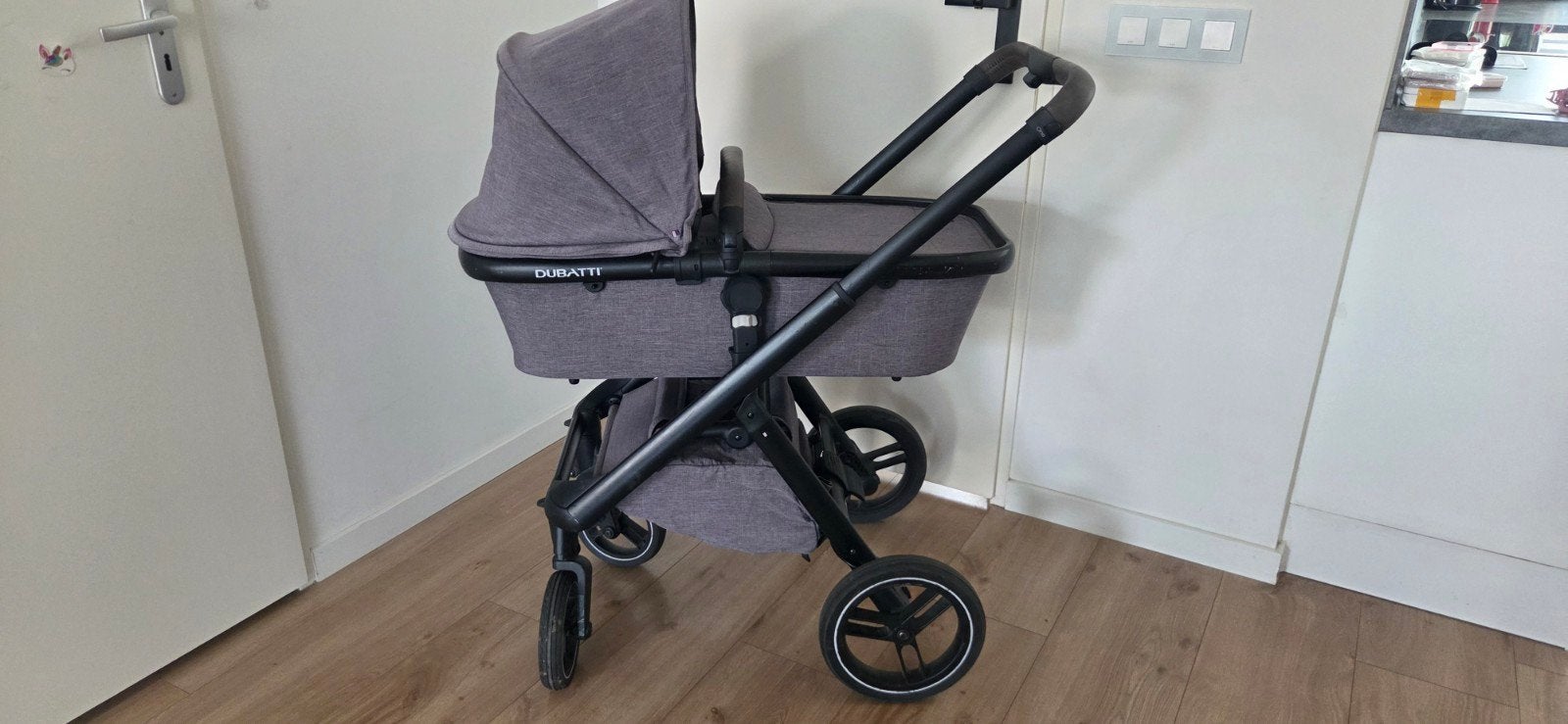 Dubatti one E3 kinderwagen, adapters en voetenzak, Kinderen en Baby's, Kinderwagens en Combinaties, Zo goed als nieuw, Combiwagen