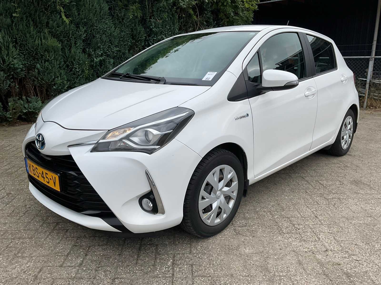 2020 Toyota Yaris 1.5 Hybrid Dynamic Personenauto, Auto's, Gebruikt, Euro 6, 61 pk, Wit