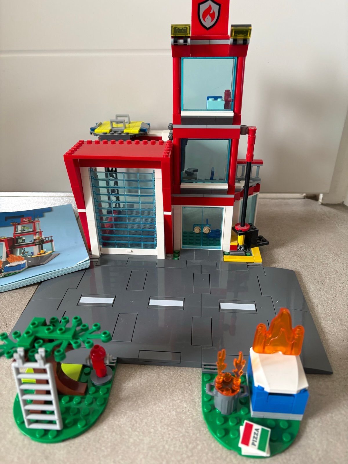LEGO City Brandweerkazerne 60320, Lego, Ophalen of Verzenden, Complete set, City