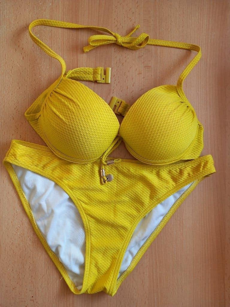 Bikini van Livera., Ophalen of Verzenden, Zo goed als nieuw, Geel, Bikini