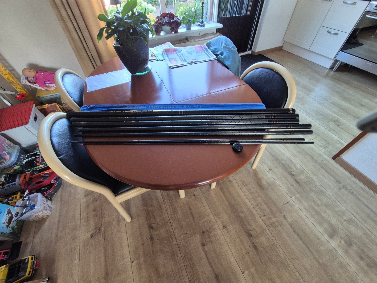 silstar power wind 8.30 met hoes en elastiek, Watersport en Boten, Ophalen of Verzenden, Zo goed als nieuw, Vaste hengel
