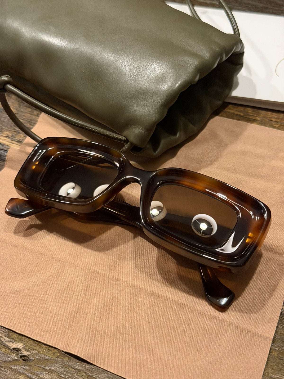 Loewe Anagram LW40101I 52E NIEUW zonnebril, Overige merken, Zonnebril, Bruin, Nieuw