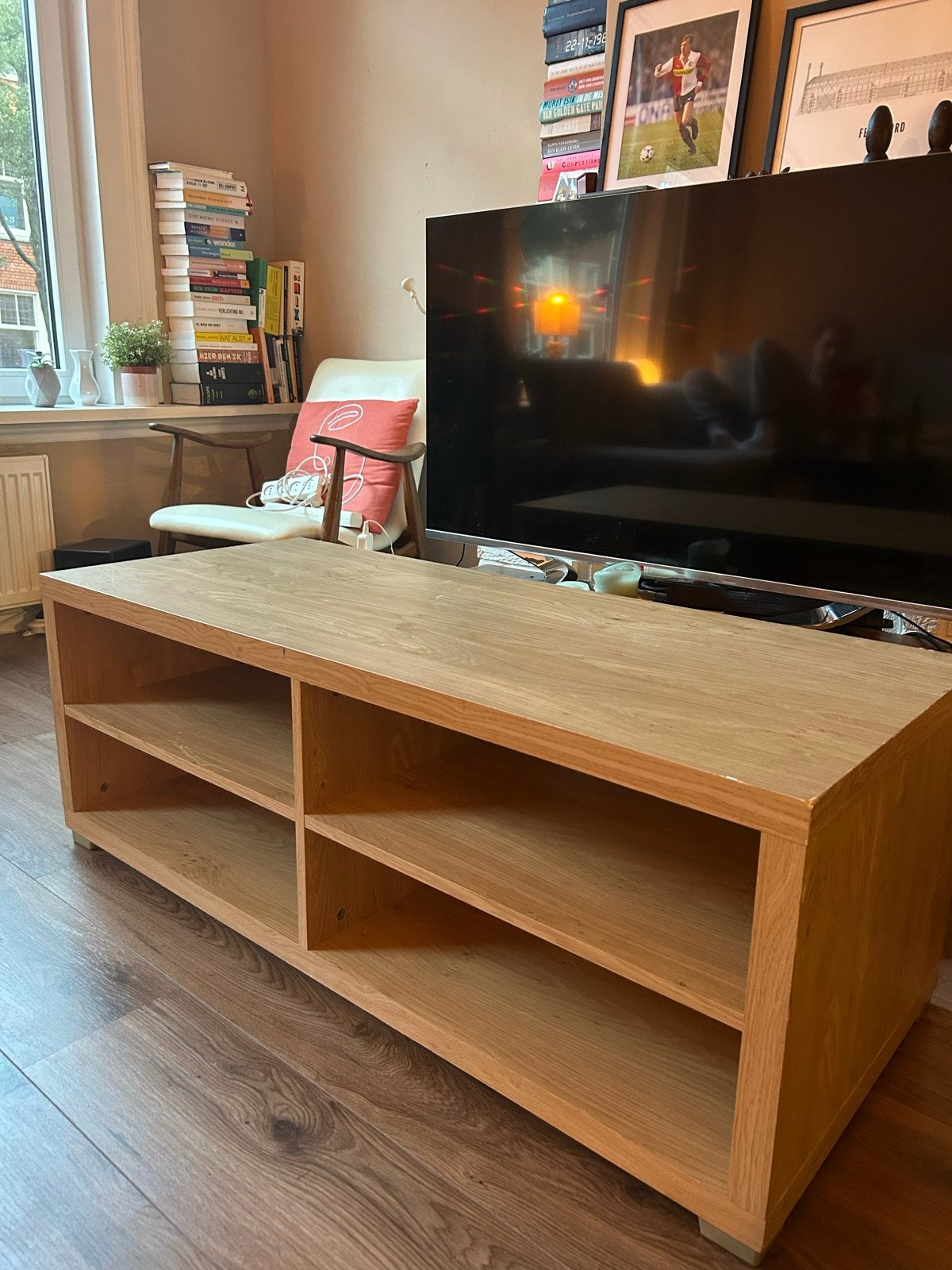 Stijlvol TV-meubel / Boekenkast in perfecte staat, 100 tot 150 cm, Ophalen of Verzenden, Zo goed als nieuw, Minder dan 100 cm
