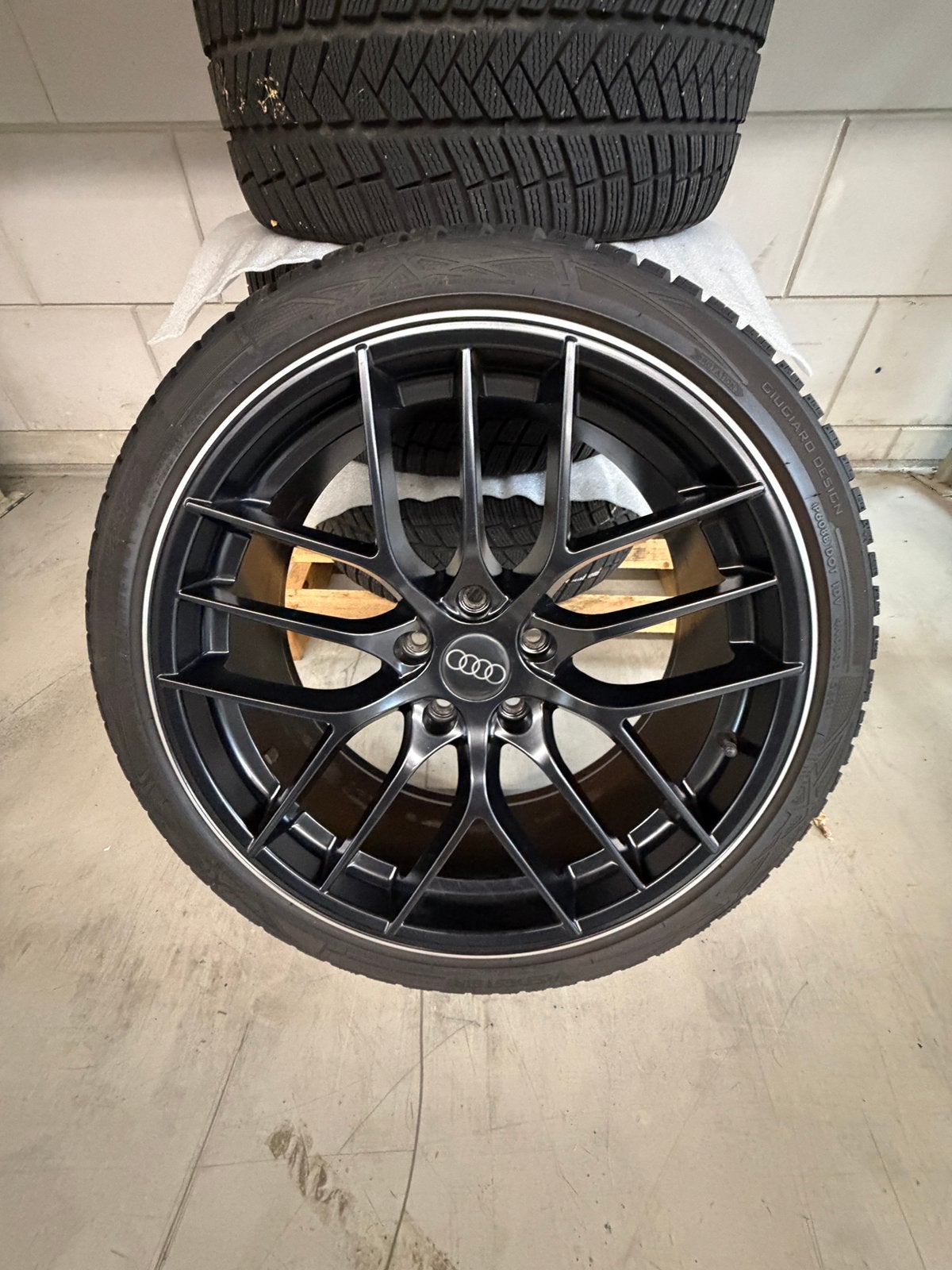 Winterset 8,5x19 - Vred. Wintrac 6,5 mm 5x112 ET35, 19 inch, 245 mm, Banden en Velgen, Winterbanden
