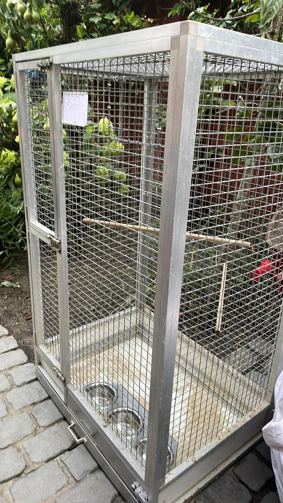 Mooie aluminium vogelkooi met lade, Dieren en Toebehoren, Vogels | Hokken en Kooien, Ophalen, Zo goed als nieuw, Aluminium, Vogelkooi