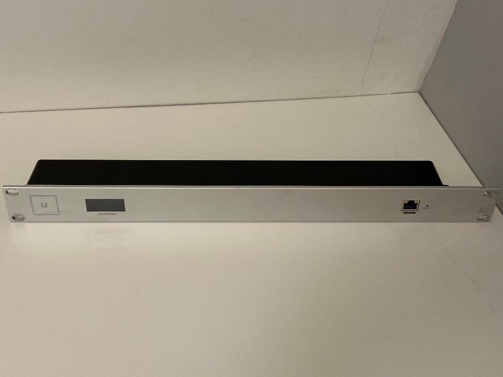 Unifi Rackmount voor Cloud Key Gen2 (plus) - Ubiquiti, Computers en Software, Netwerk switches, Ophalen of Verzenden, Gebruikt