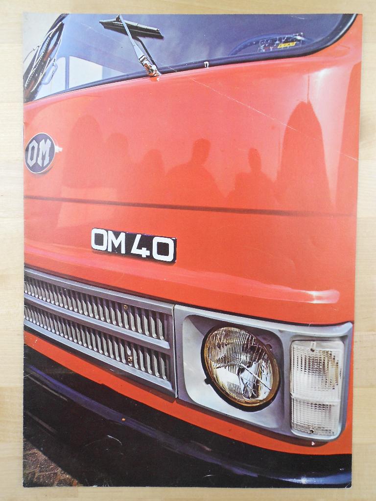 OM OM40 & OM40/35 Brochure 1974, Iveco, Ophalen of Verzenden, Zo goed als nieuw, Overige merken