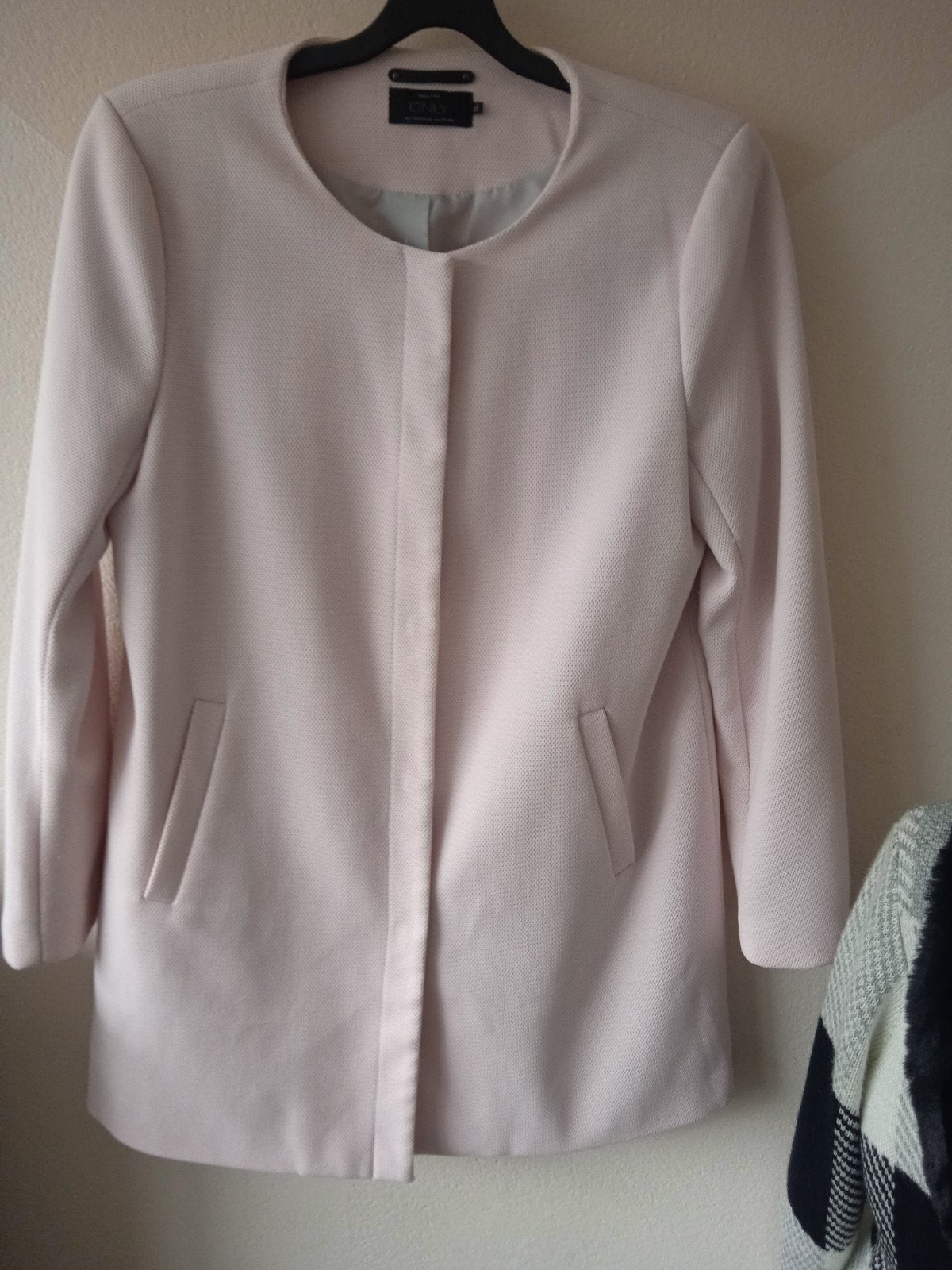 Only poeder ros jas/colbert gevoerd l/xl 15,€, Ophalen of Verzenden, Zo goed als nieuw, Maat 56/58 (XL), Grijs