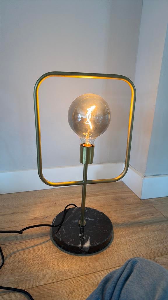 Lamp met marmeren voet, Huis en Inrichting, Lampen | Tafellampen, Ophalen, Zo goed als nieuw, Minder dan 50 cm
