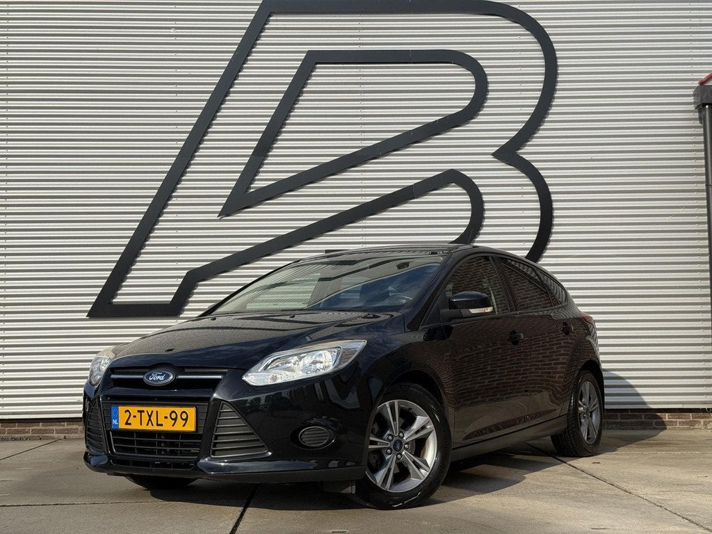 Ford Focus 1.0 EcoBoost Edition 2e Eigenaar|Navi|Airco|Cruis, Gebruikt, 635 kg, Zwart, Bedrijf