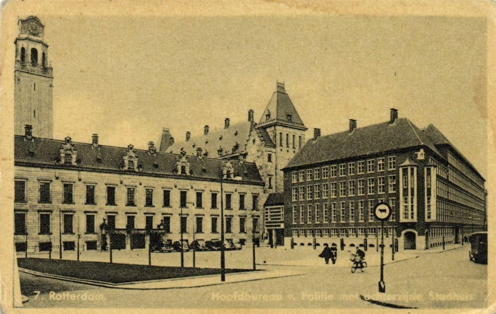 Rotterdam - Hoofdbureau v. Politie met achterzijde Stadhuis, Ophalen of Verzenden, 1920 tot 1940, Ongelopen, Zuid-Holland