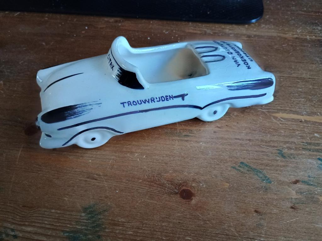 Opel Record asbak van Deutekom Utrecht, Hobby en Vrije tijd, Modelauto's | 1:43, Ophalen of Verzenden, Auto, Overige merken