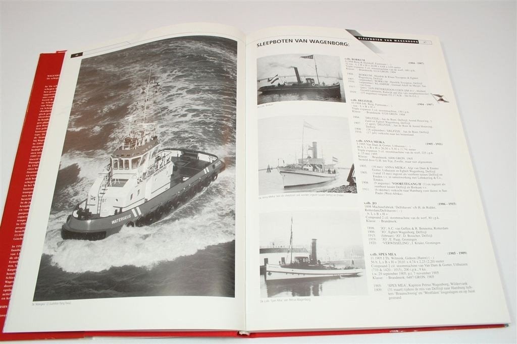 Wagenborg 100 Jaar — Alle Schepen van 1898 tot 1998, Verzamelen, -, -, Ophalen of Verzenden, Zo goed als nieuw