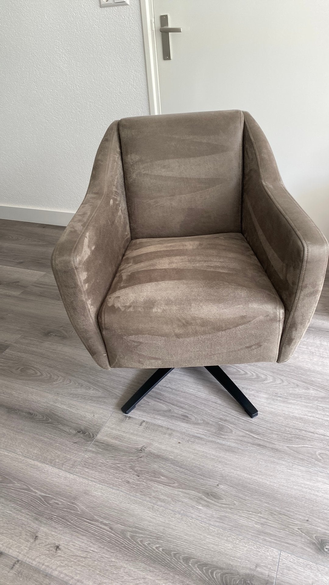 Mooi draaifauteuil (Bull Forest) (leger groen), Ophalen, Zo goed als nieuw, 75 tot 100 cm, 50 tot 75 cm