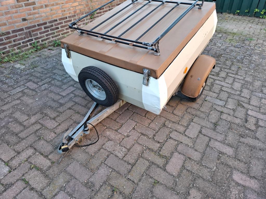 Kleine gesloten aanhanger met afneembaar deksel, Auto diversen, Ophalen